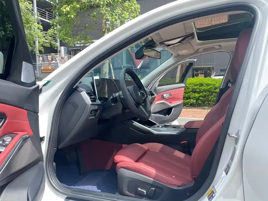 BMW i3 — фото 2