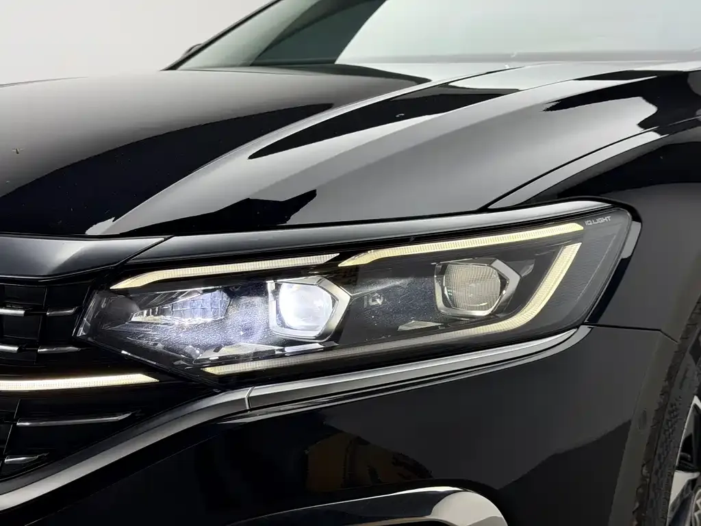 Volkswagen Passat — фото 5