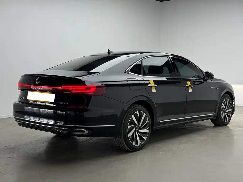 Volkswagen Passat — фото 9