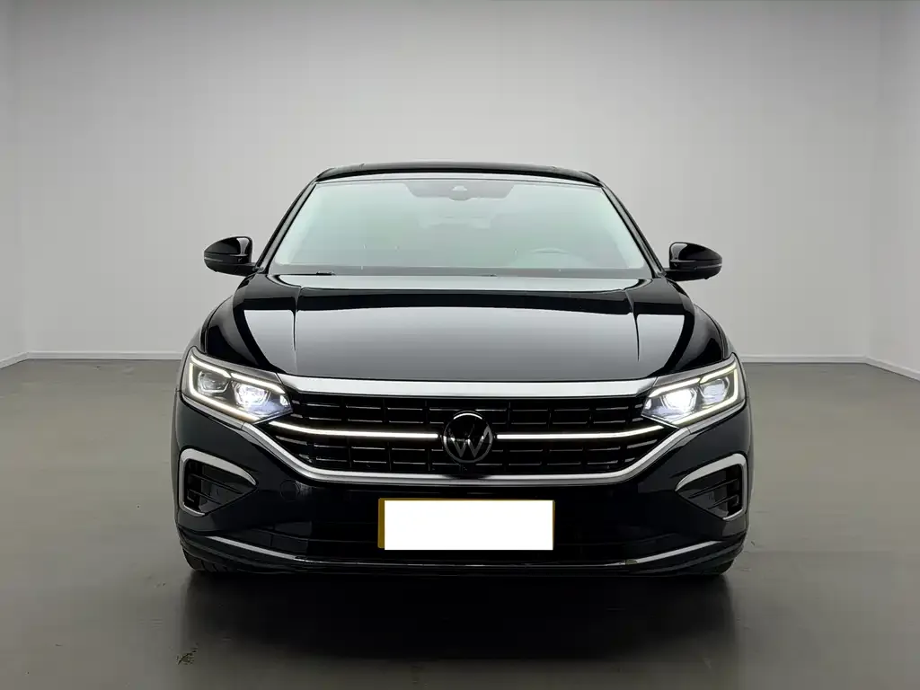 Volkswagen Passat — фото 2