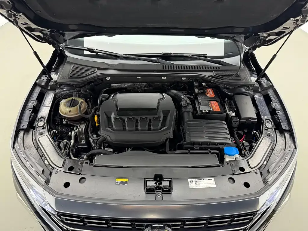 Volkswagen Passat — фото 10