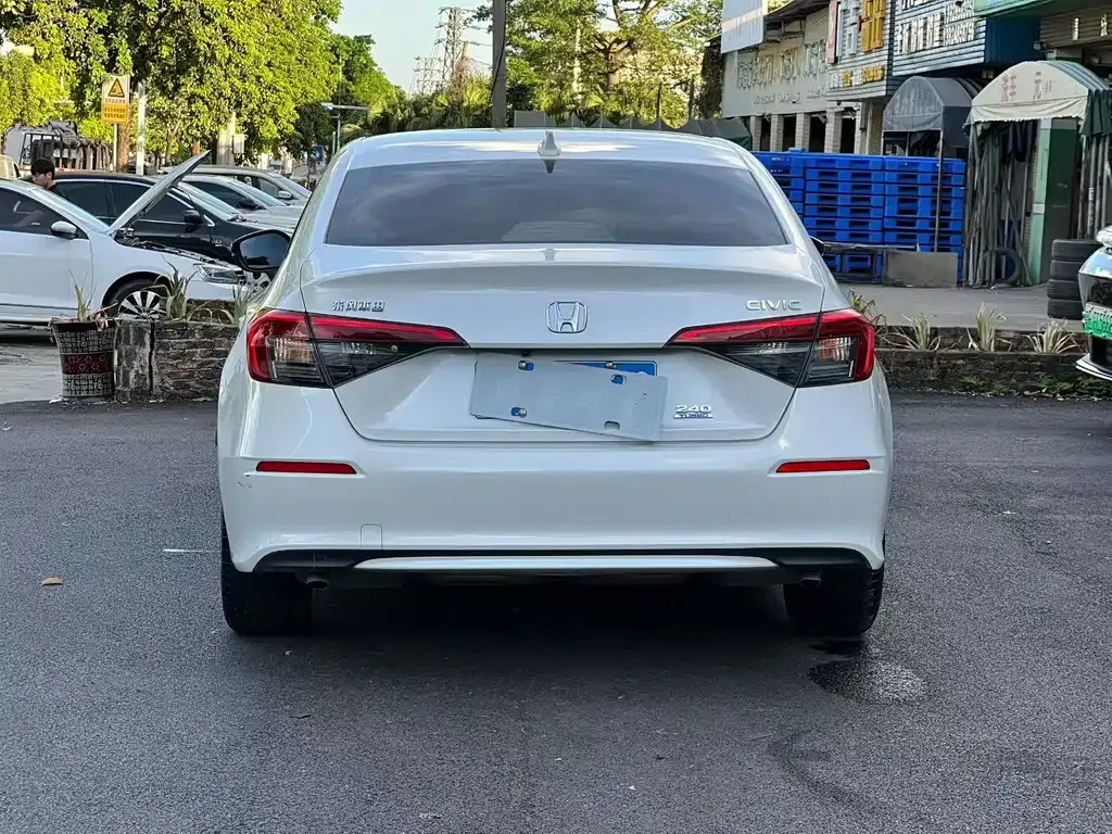 Honda Civic — фото 9