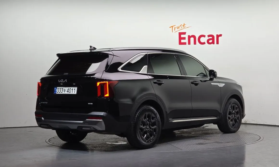 Kia Sorento — фото 6