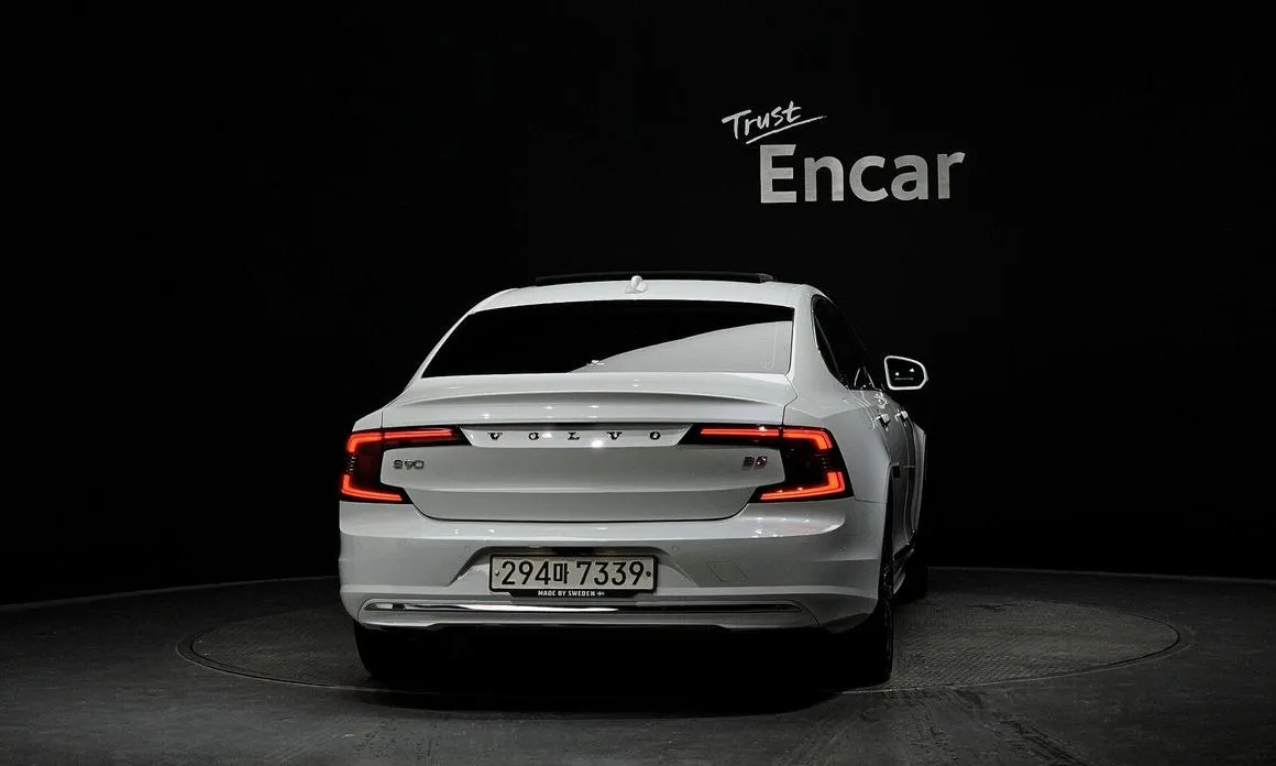 Volvo S90 — фото 3