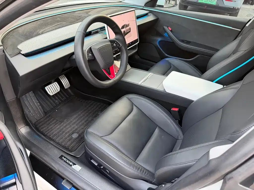 Tesla Model 3 — фото 10