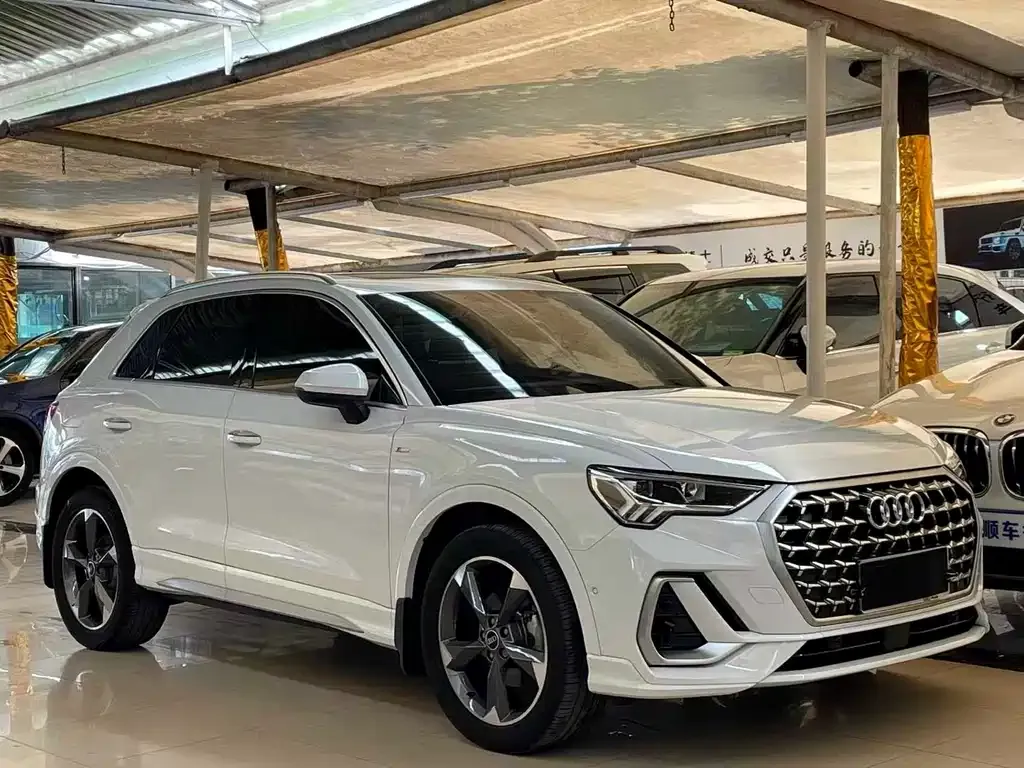 Audi Q3 — фото 5