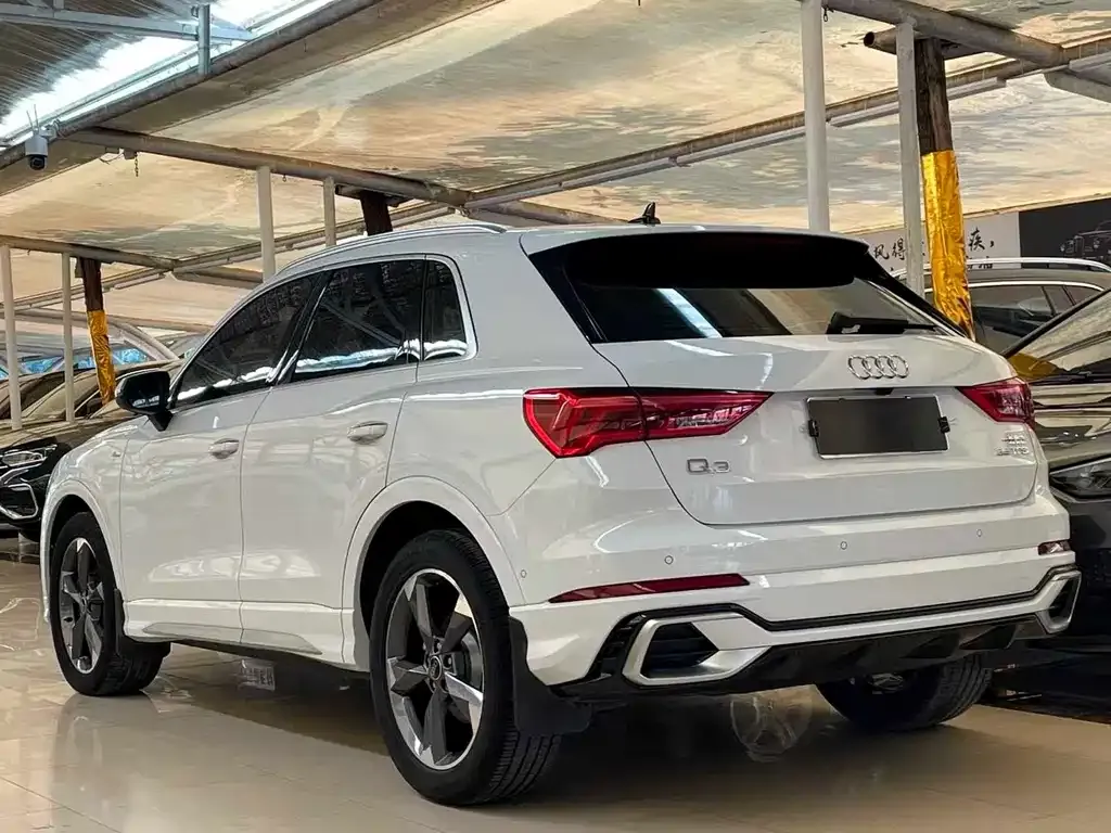 Audi Q3 — фото 3