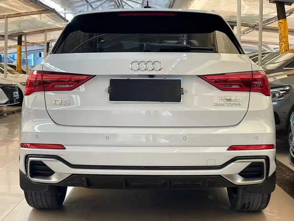 Audi Q3 — фото 4