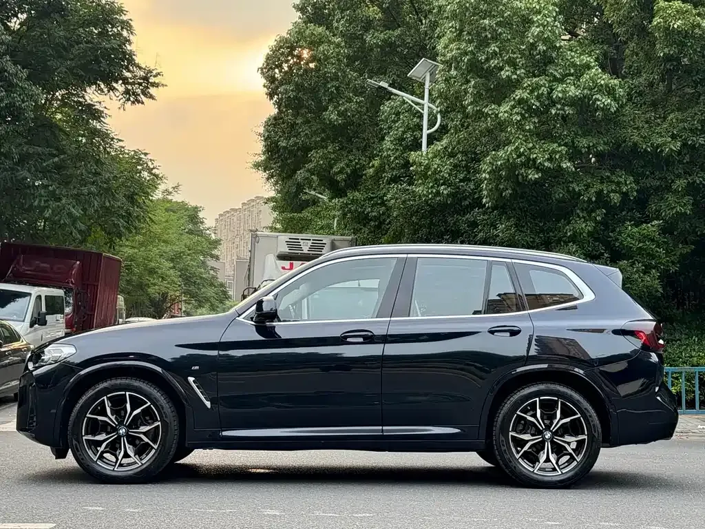 BMW X3 — фото 9