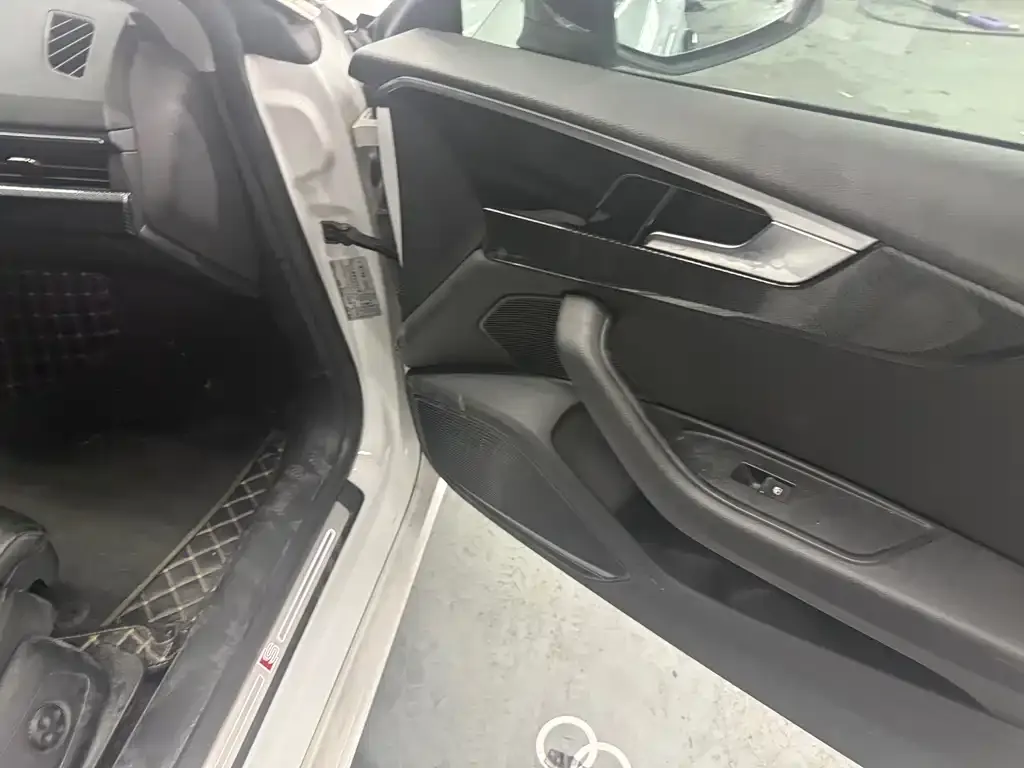 Audi A5 (Import) 2023 из CN, фото 2