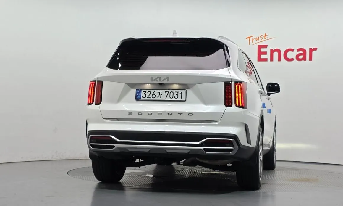 Kia Sorento — фото 3
