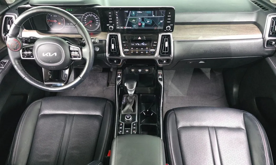 Kia Sorento — фото 9