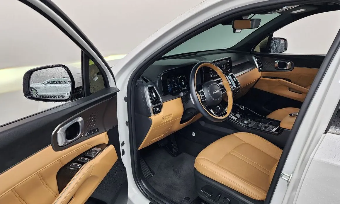 Kia Sorento — фото 6
