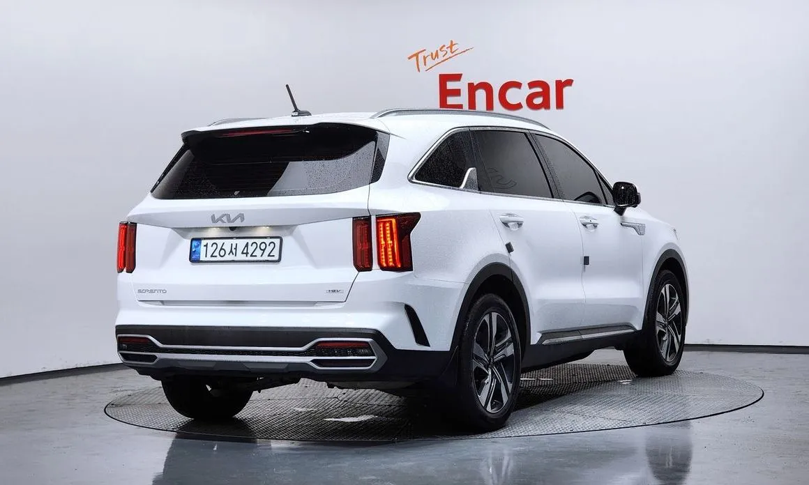 Kia Sorento — фото 7