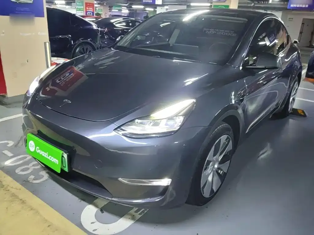 Tesla Model Y — фото 6