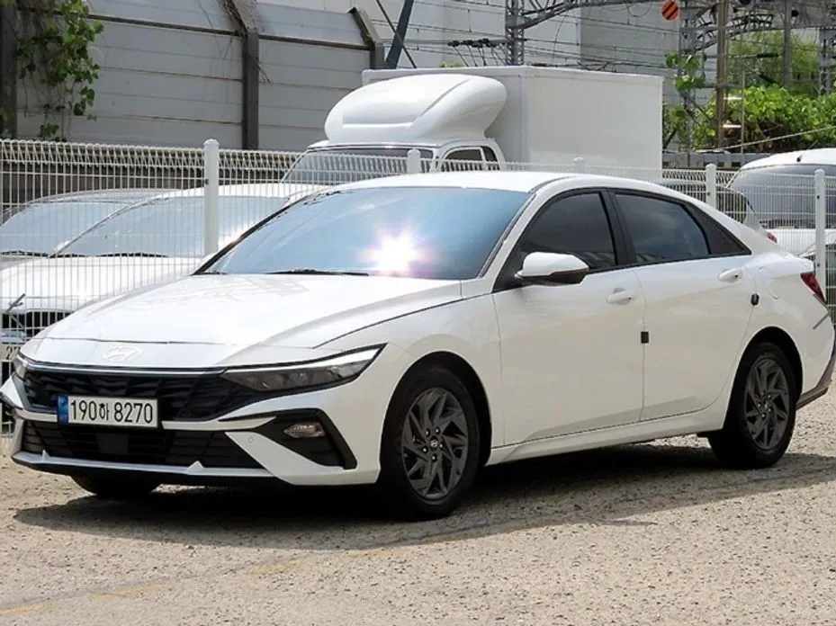 Hyundai AVANTE — фото 5