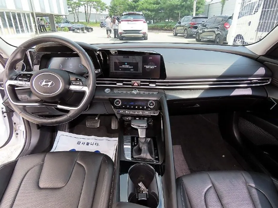 Hyundai AVANTE — фото 2