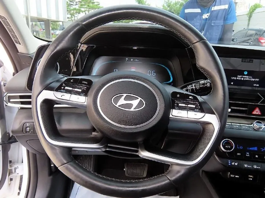 Hyundai AVANTE — фото 9