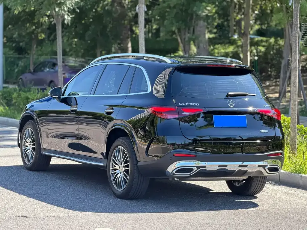 Mercedes-Benz GLC — фото 10