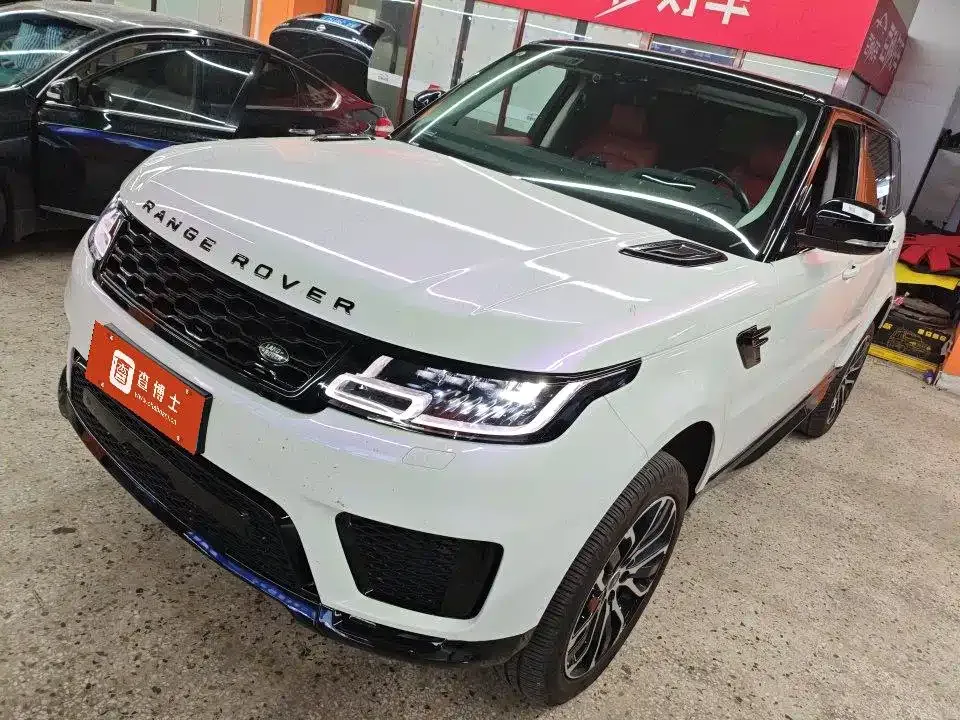 Land Rover Sport — фото 1