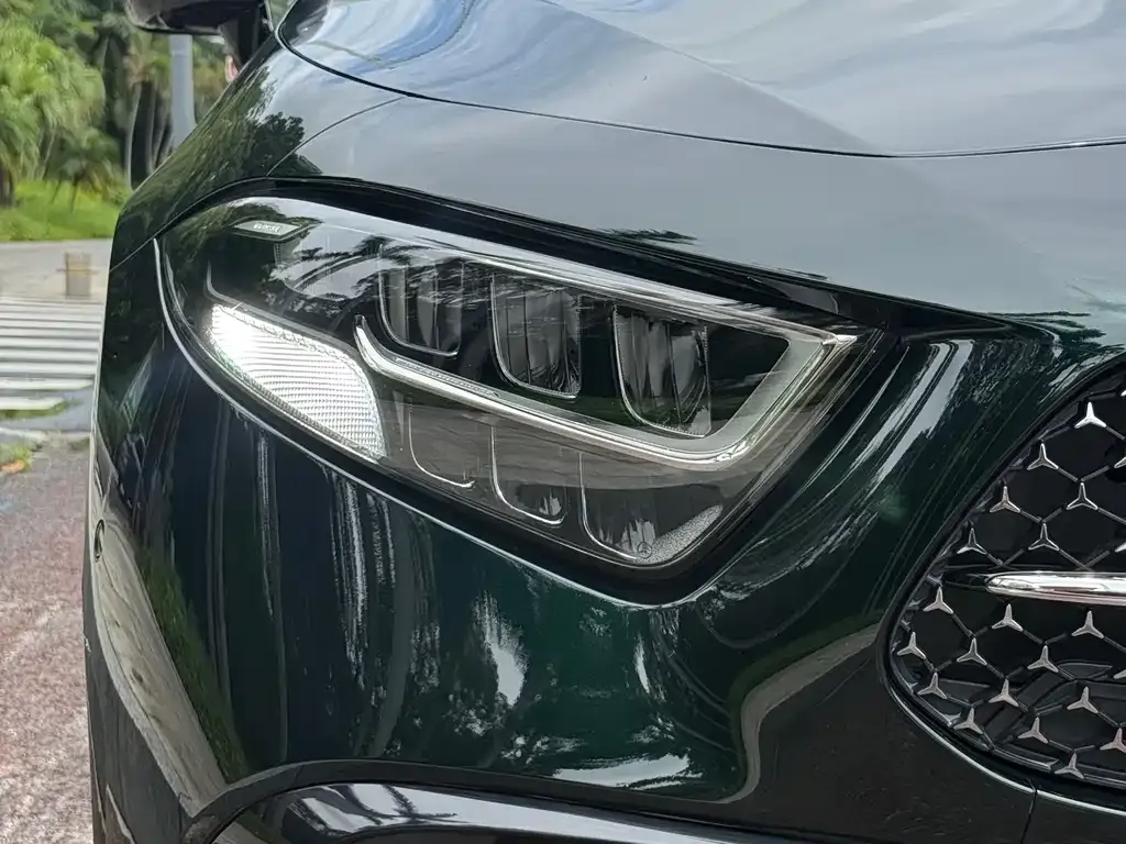 Mercedes-Benz CLS — фото 3