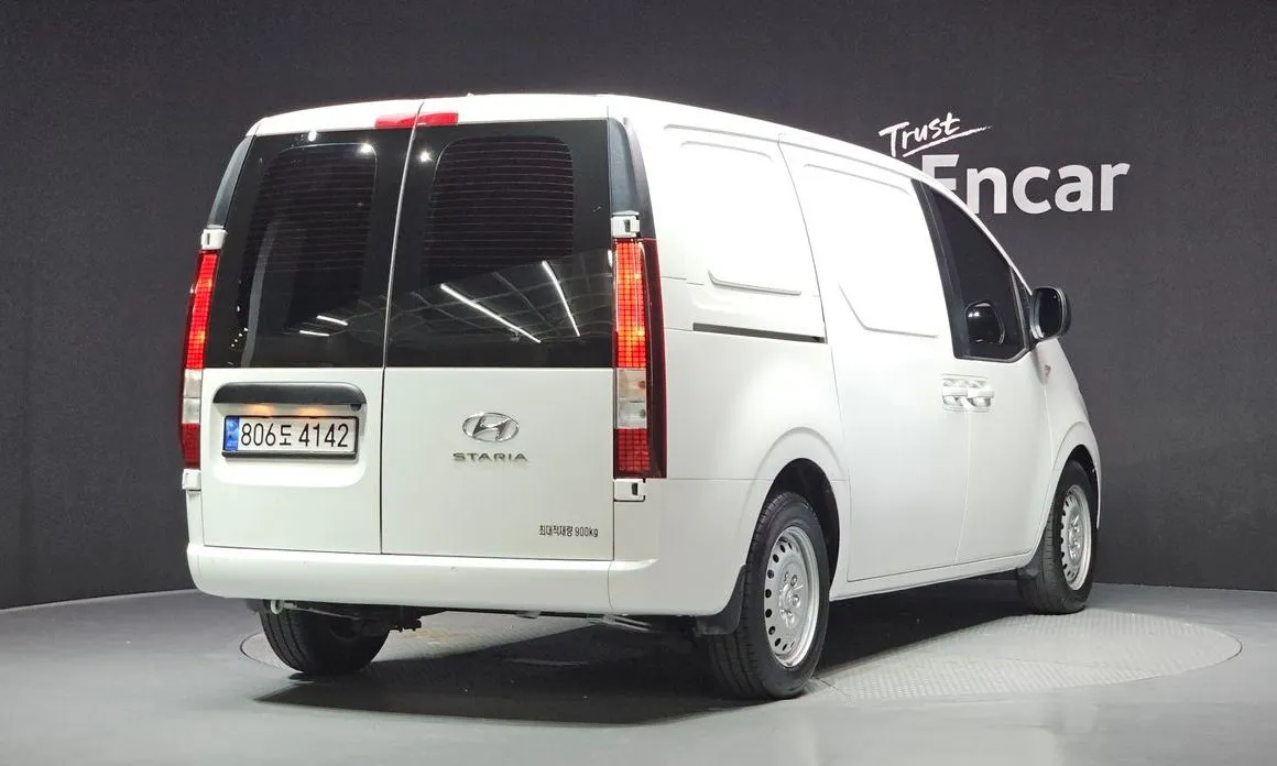 Hyundai Staria — фото 3