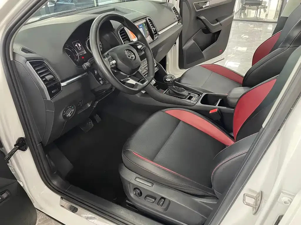 Skoda Karoq — фото 4