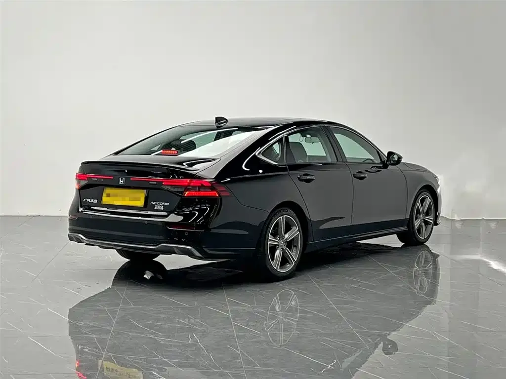 Honda Accord — фото 6