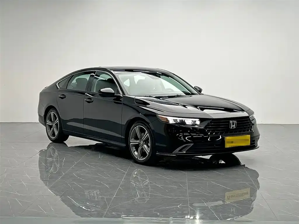 Honda Accord — фото 7