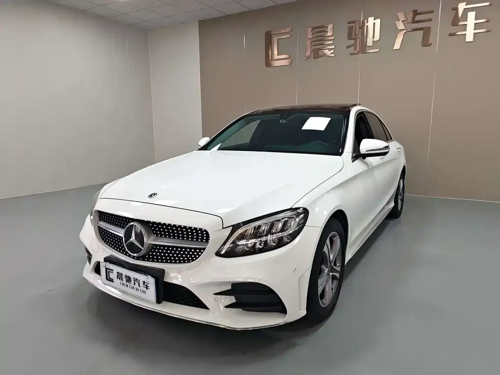Mercedes-Benz C-Class — фото 1