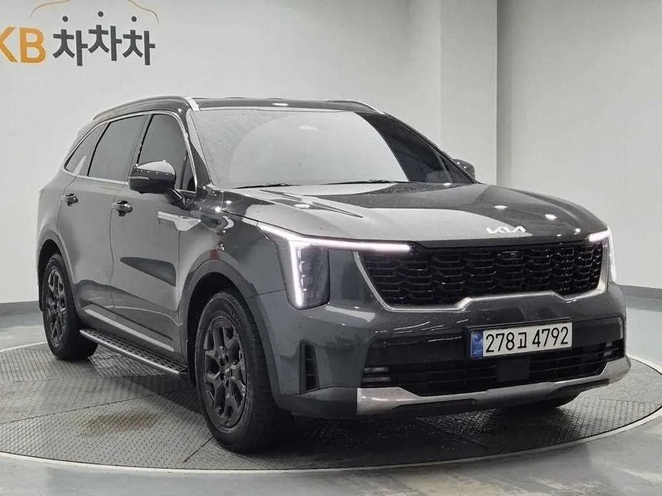 Kia Sorento — фото 5
