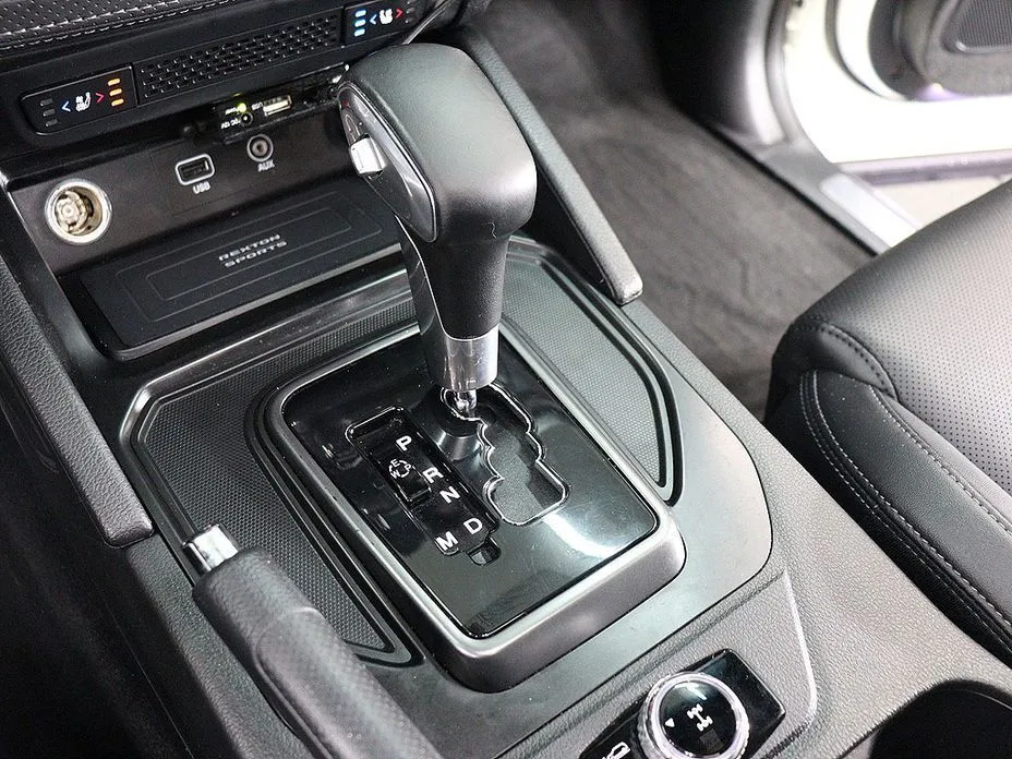KG Mobility (Ssangyong) Rexton — фото 10