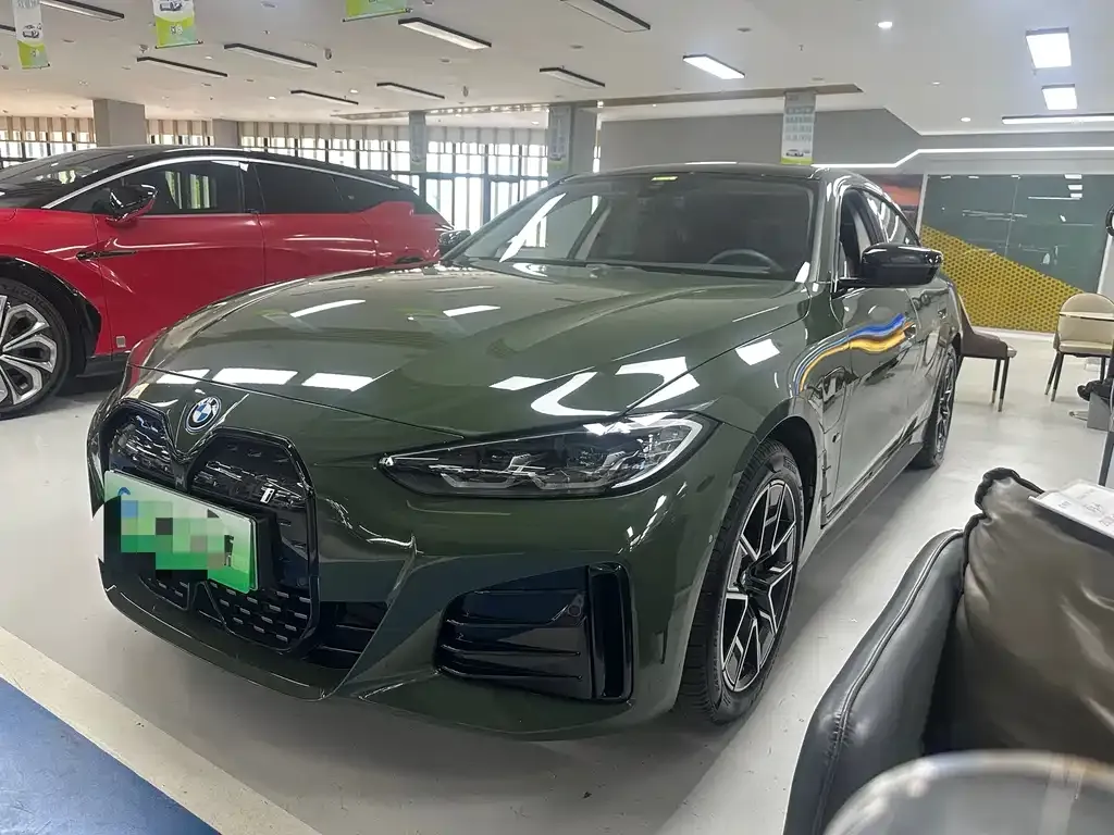 BMW i4 — фото 1