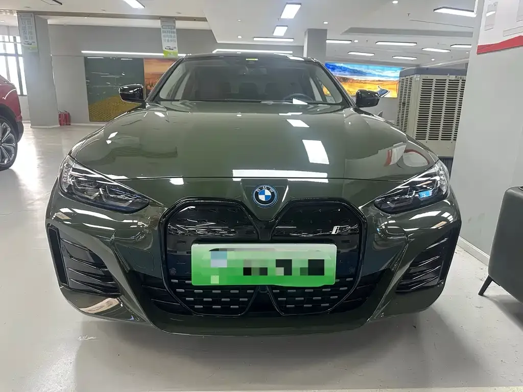 BMW i4 — фото 2