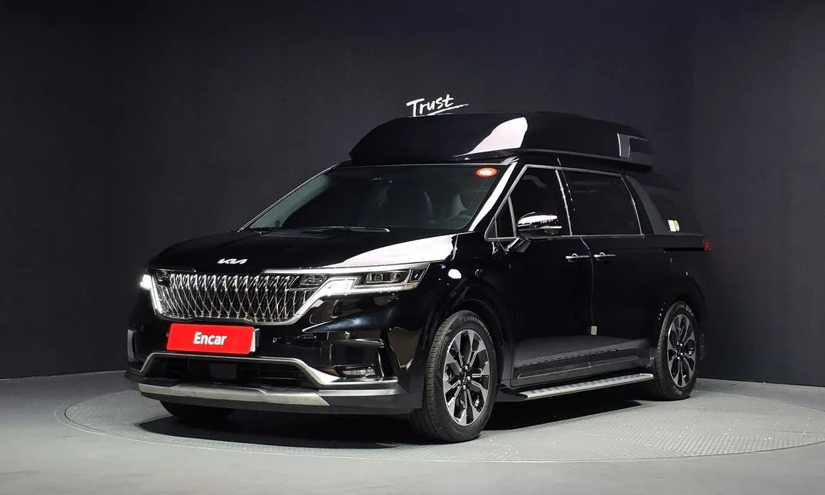 Kia Carnival — фото 1