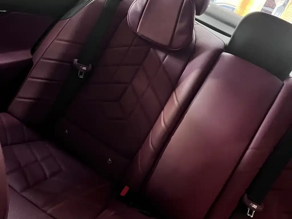 BMW 5 Series 2024 из CN, фото 3