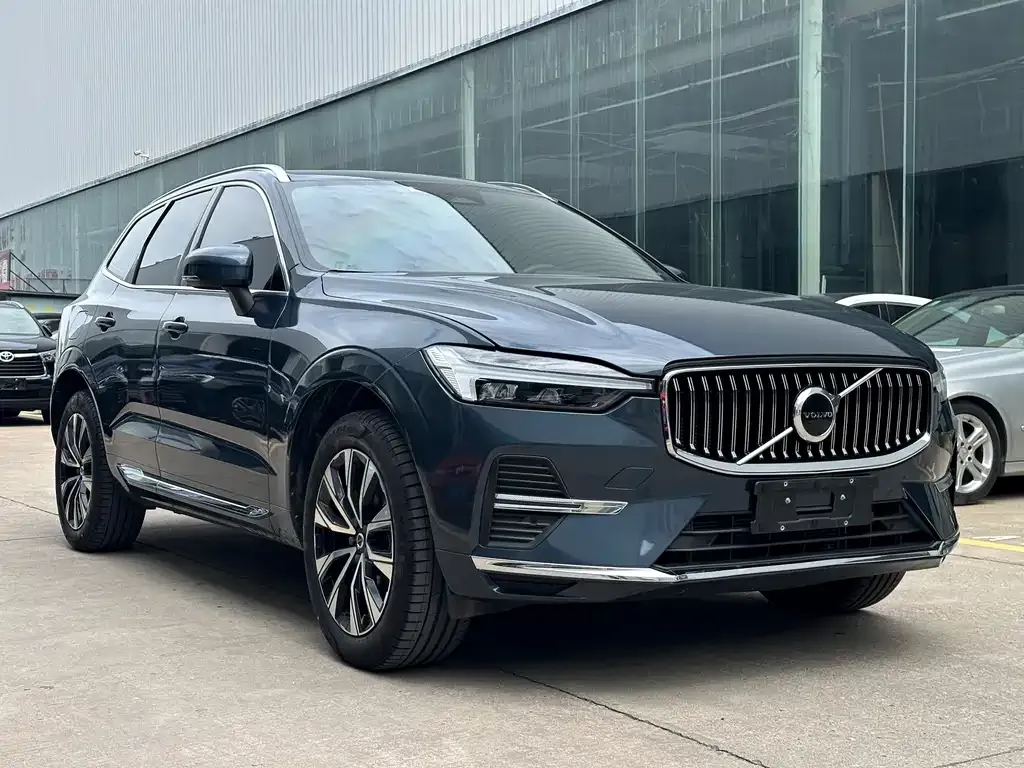 Volvo XC60 — фото 4