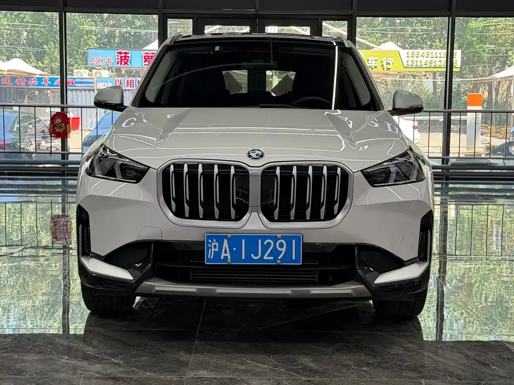BMW X1 — фото 9