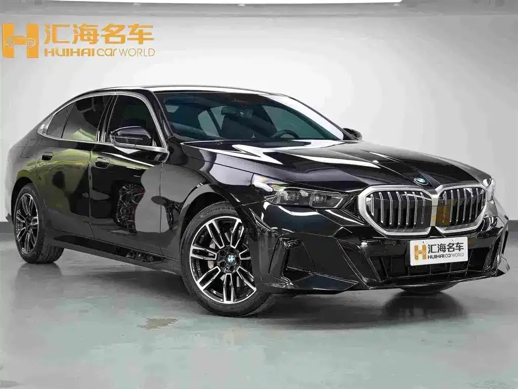 BMW 5 Series — фото 4