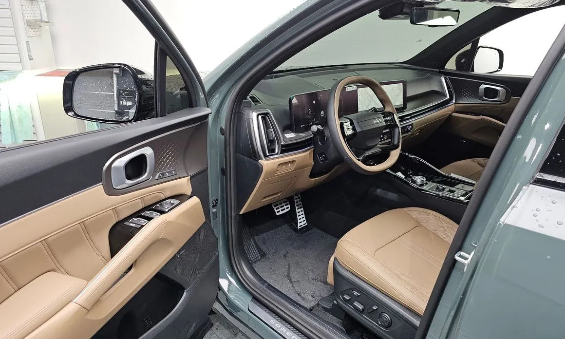 Kia Sorento — фото 6