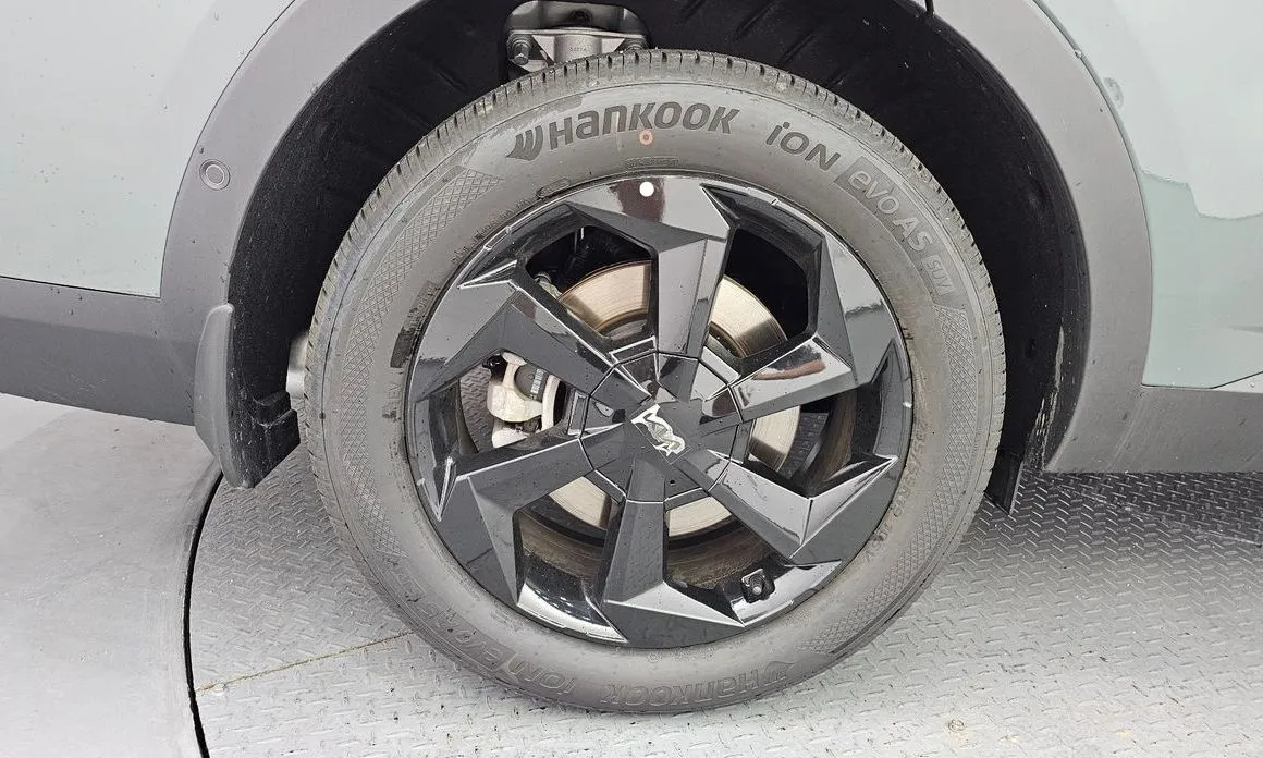 Kia Sorento — фото 8
