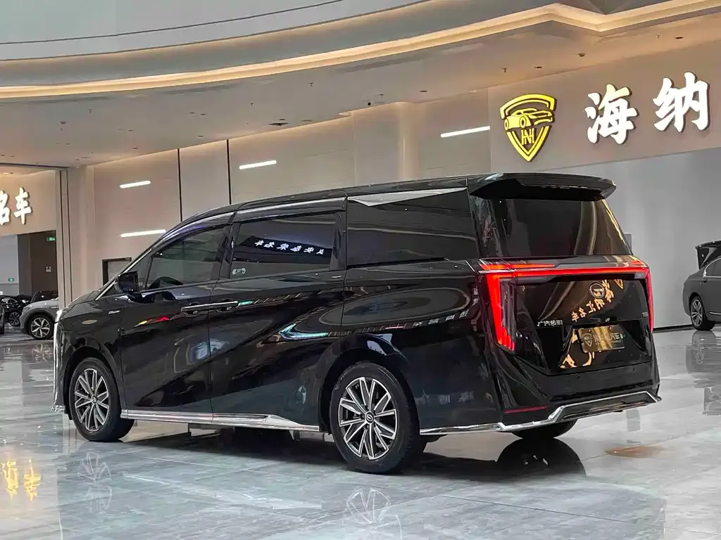 GAC Motor Trumpchi M8 — фото 6