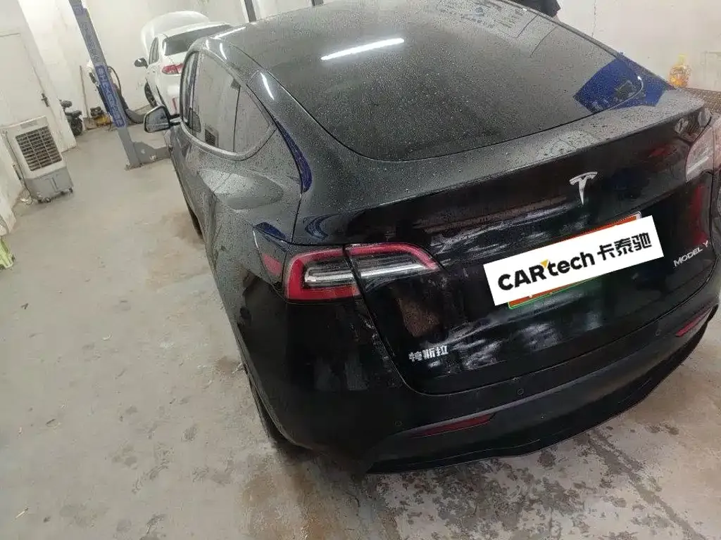 Tesla Model Y — фото 6