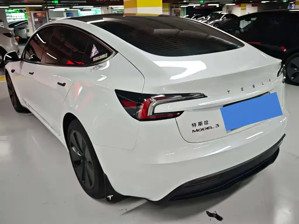 Tesla Model 3 — фото 6