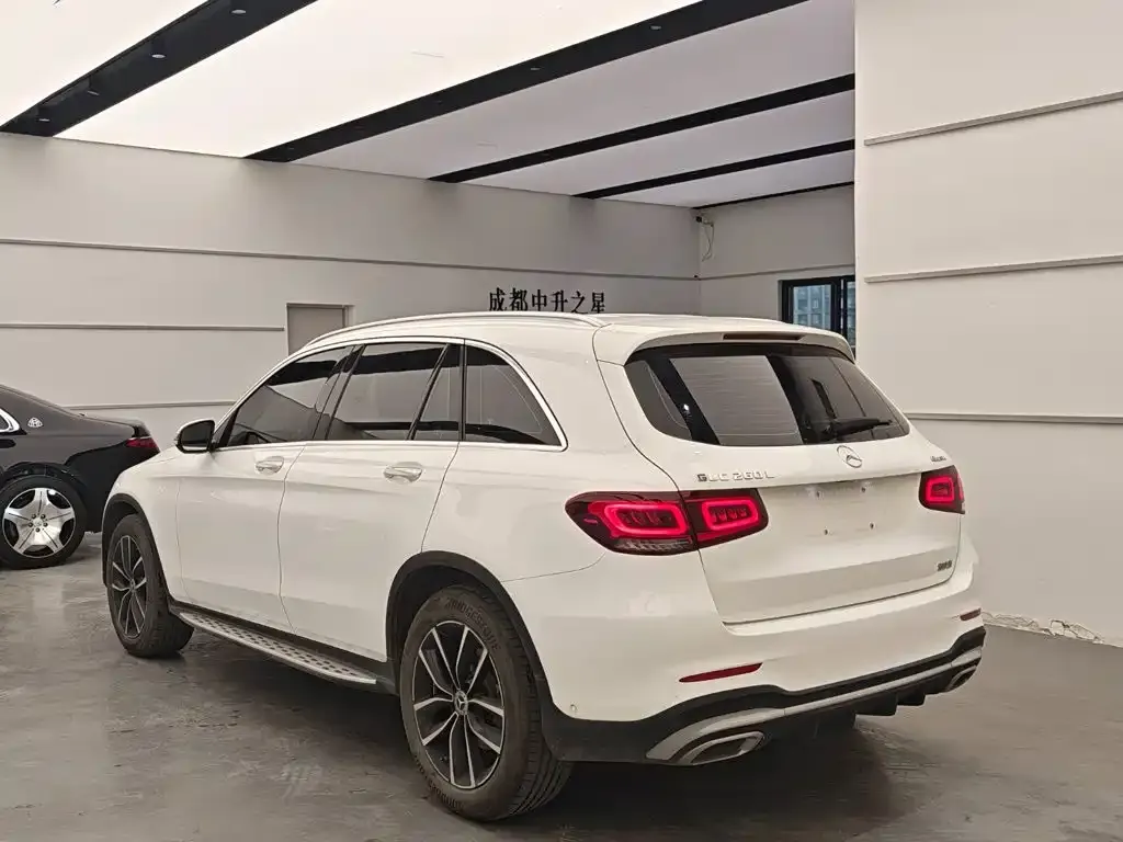 Mercedes-Benz GLC — фото 7