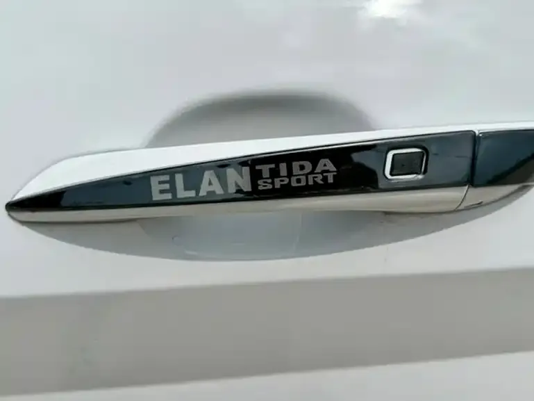 Hyundai Elantra — фото 2