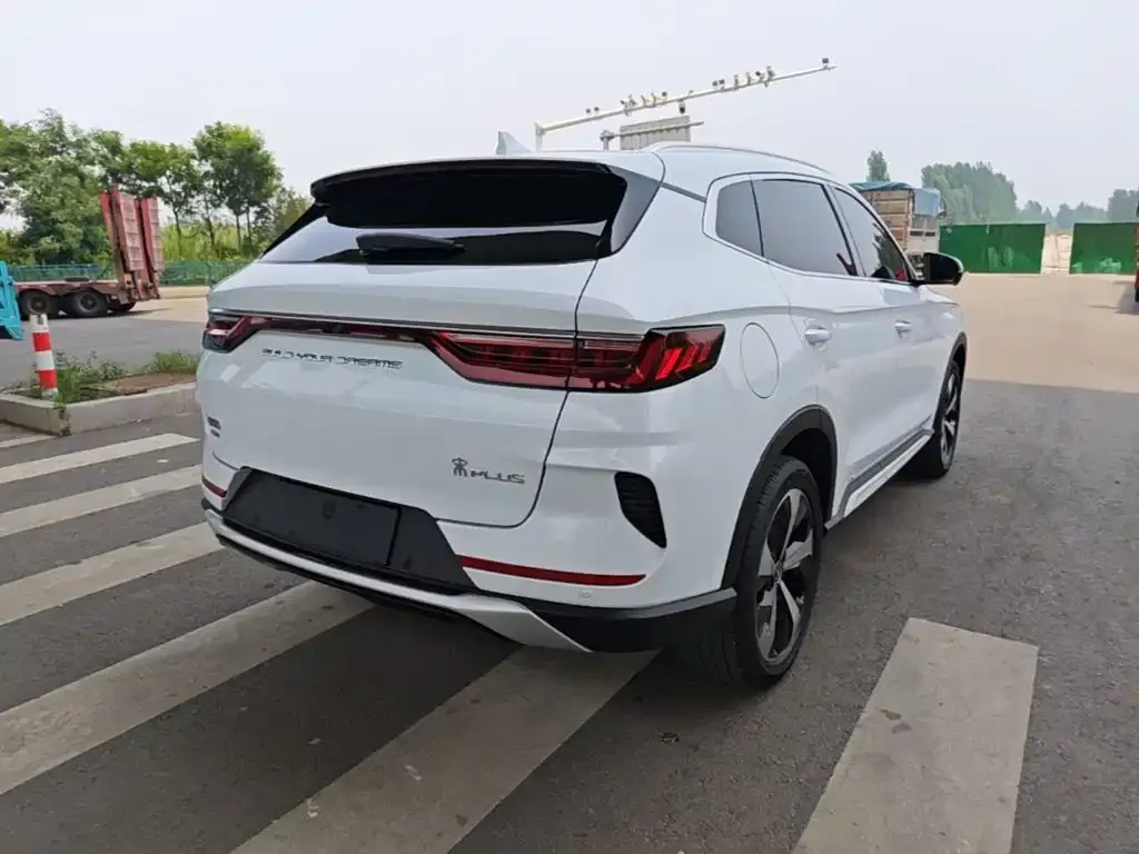 BYD PLUS New Energy — фото 7