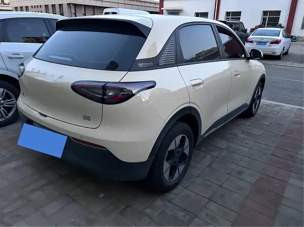 Geely Starburst — фото 7