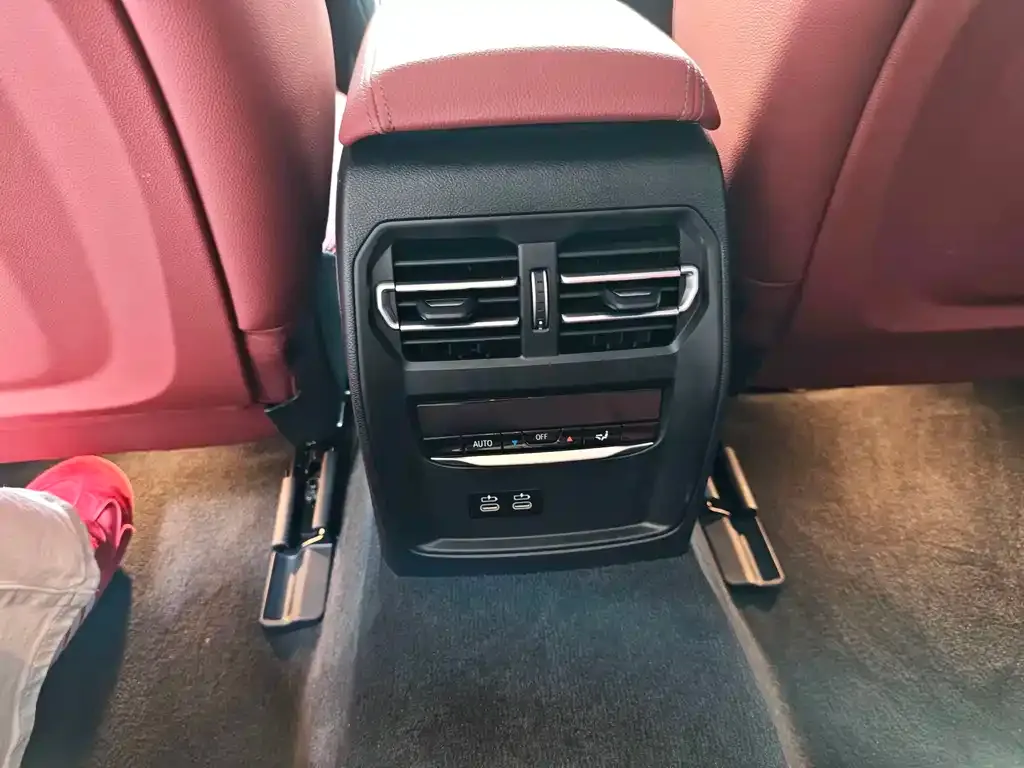 BMW i3 — фото 5