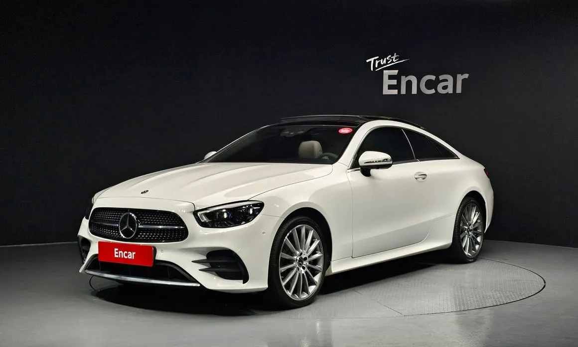 Mercedes-Benz E-Class — фото 1
